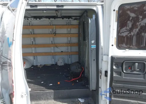 2017 GMC Savana 2500 Work Van z USA, uszkodzony, nr VIN 1GTW7AFF8H1908662